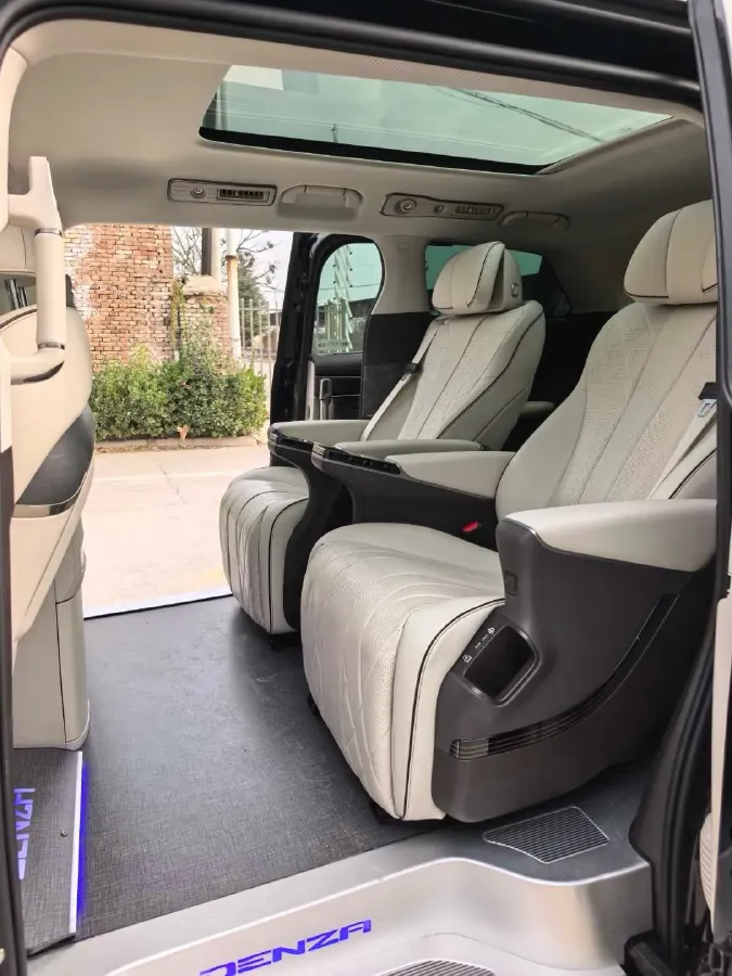 2024 Denza D9 1.5T 139HP L4 E-CVT PHEV 40KWH,autocango,china used car exporter,china ev exporter,chinese used car exporter,chinese used ev exporter