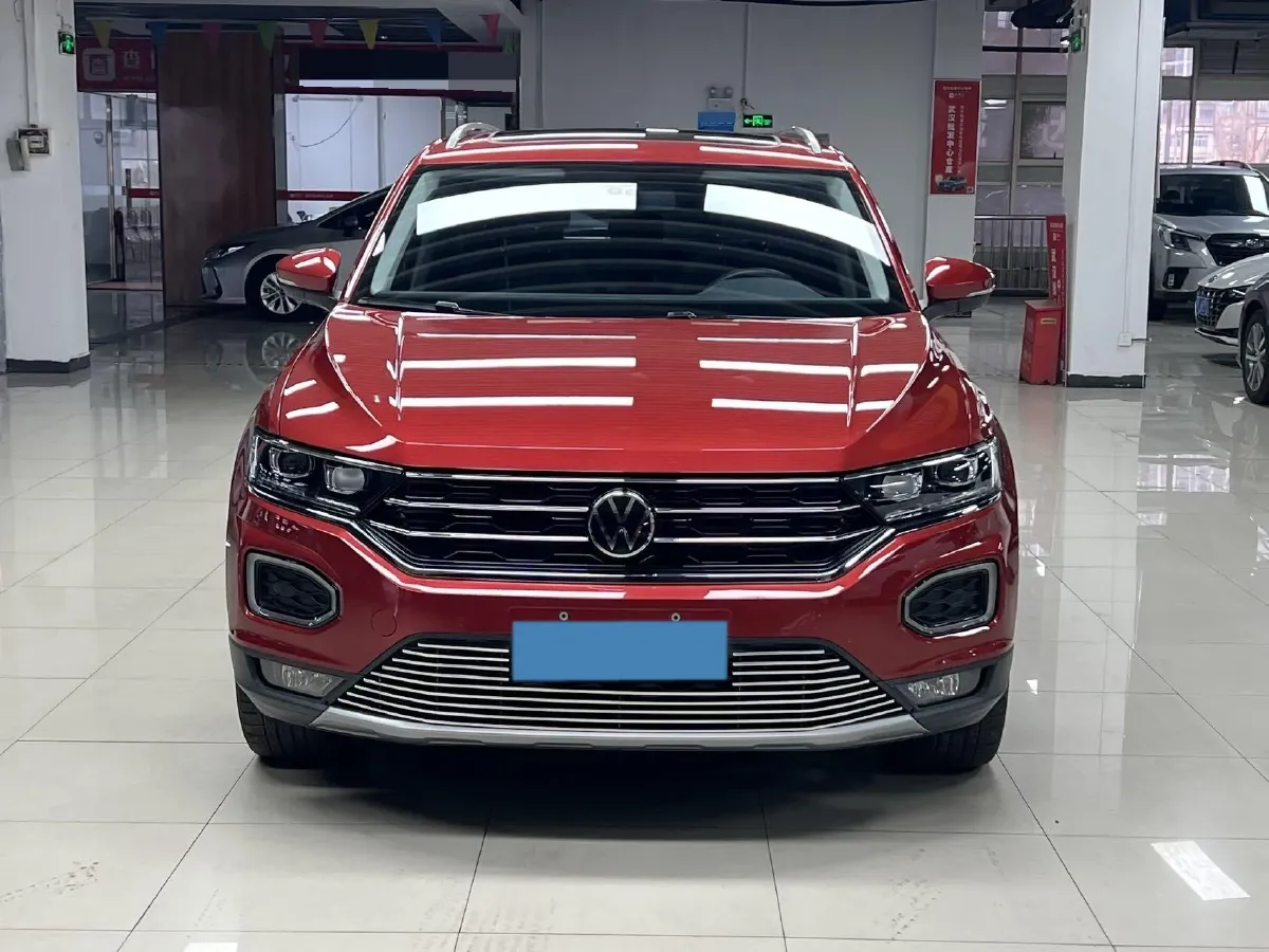 2022 Volkswagen T-Roc 1.4T 150HP L4 7DCT,autocango,china used car exporter,china ev exporter,chinese used car exporter,chinese used ev exporter