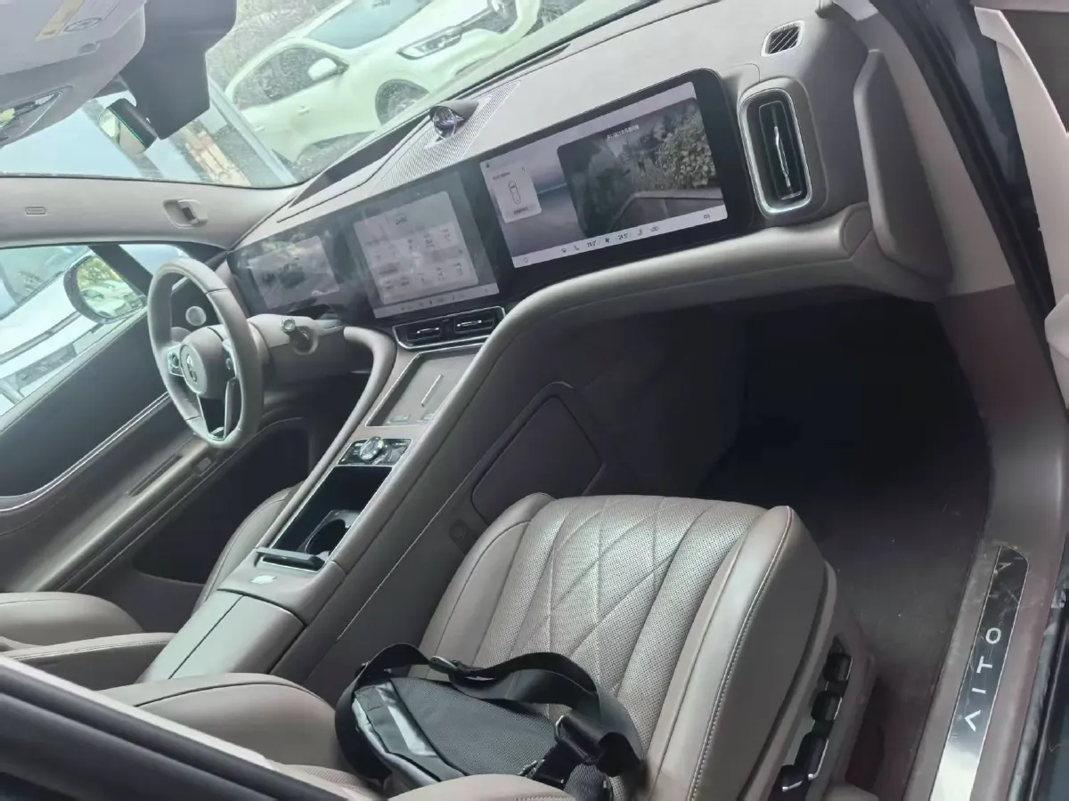 2024 HIMA AITO M9 1.5T 152HP L4 REEV 52KWH,autocango,china used car exporter,china ev exporter,chinese used car exporter,chinese used ev exporter