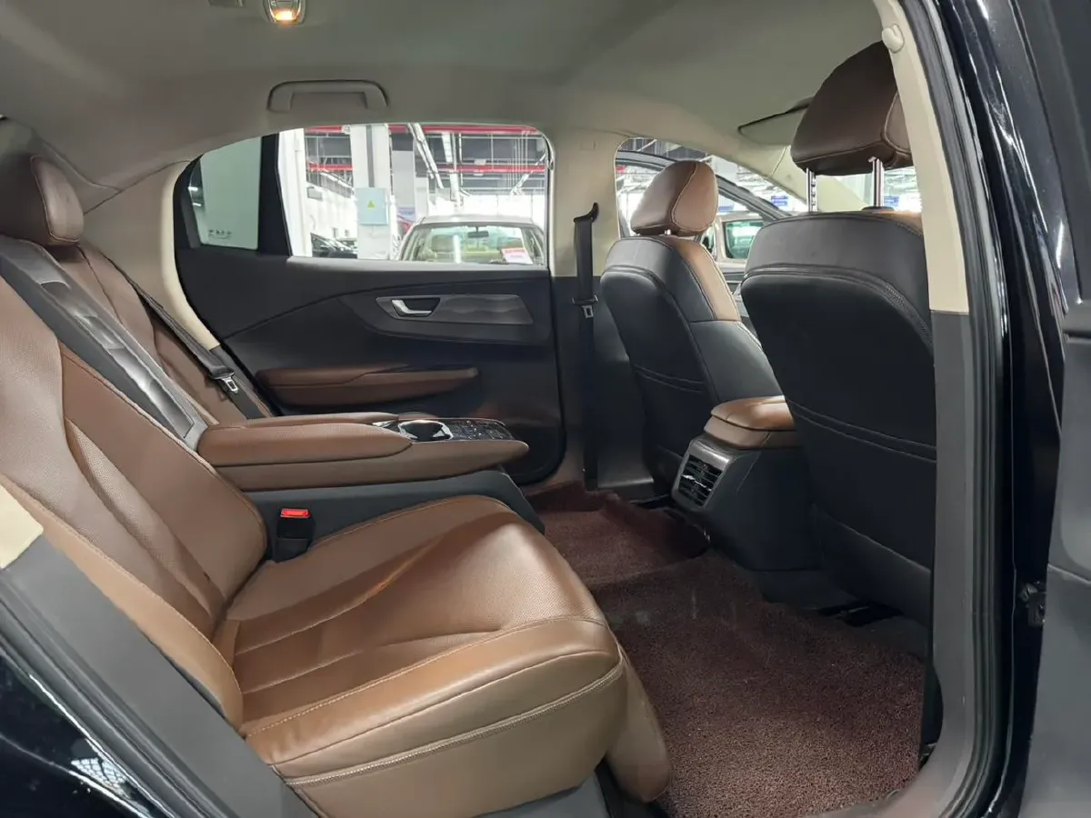 2022 HongQi E-QM5 BEV 56KWH,autocango,china used car exporter,china ev exporter,chinese used car exporter,chinese used ev exporter