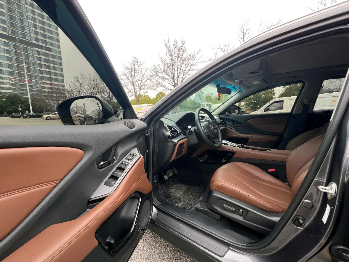 2017 Acura CDX 1.5T 182HP L4 8DCT,autocango,china used car exporter,china ev exporter,chinese used car exporter,chinese used ev exporter