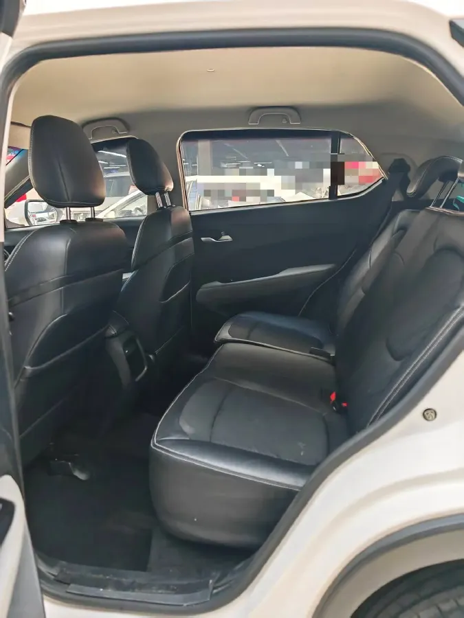 2017 BaoJun 510 1.5L 112HP L4 6MT,autocango,china used car exporter,china ev exporter,chinese used car exporter,chinese used ev exporter