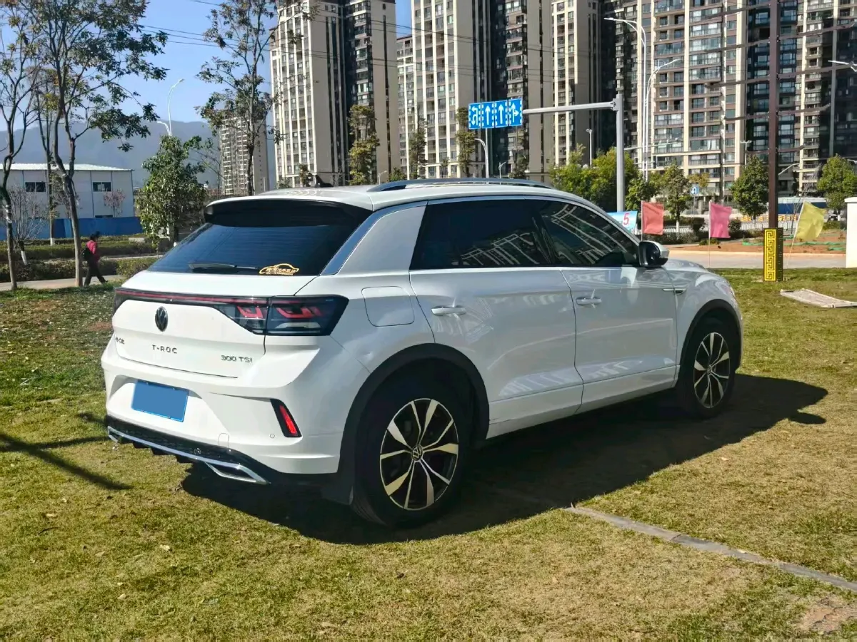 2024 Volkswagen T-Roc 1.5T 160HP L4 7DCT,autocango,china used car exporter,china ev exporter,chinese used car exporter,chinese used ev exporter