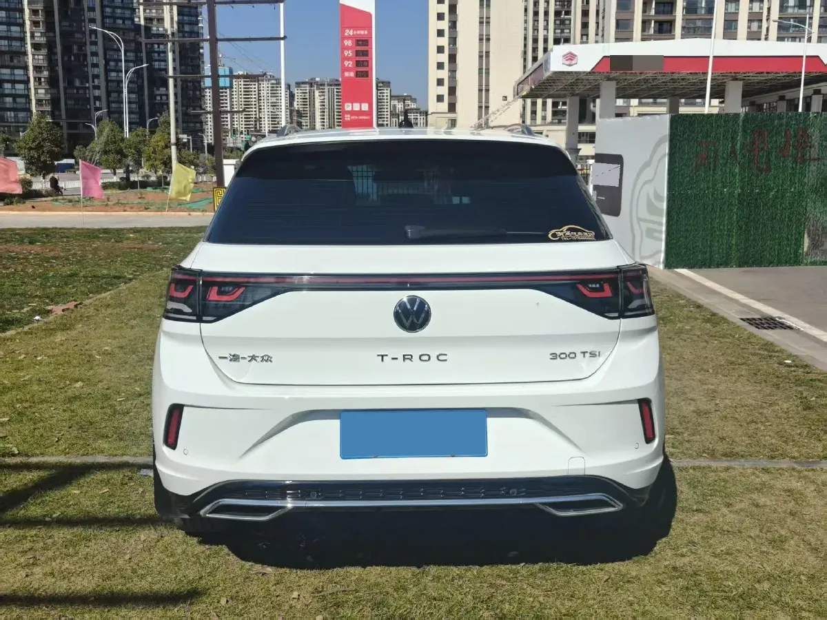 2024 Volkswagen T-Roc 1.5T 160HP L4 7DCT,autocango,china used car exporter,china ev exporter,chinese used car exporter,chinese used ev exporter