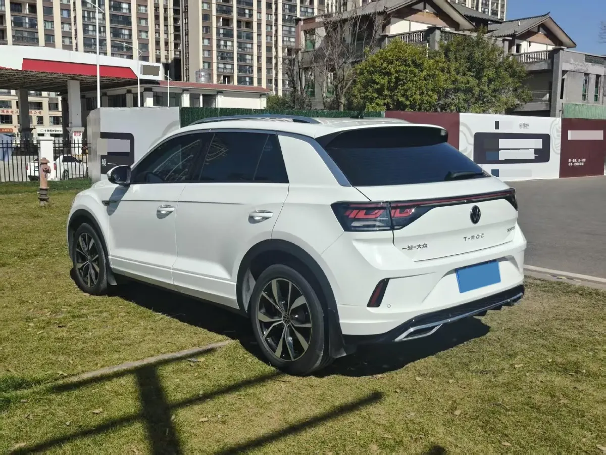 2024 Volkswagen T-Roc 1.5T 160HP L4 7DCT,autocango,china used car exporter,china ev exporter,chinese used car exporter,chinese used ev exporter