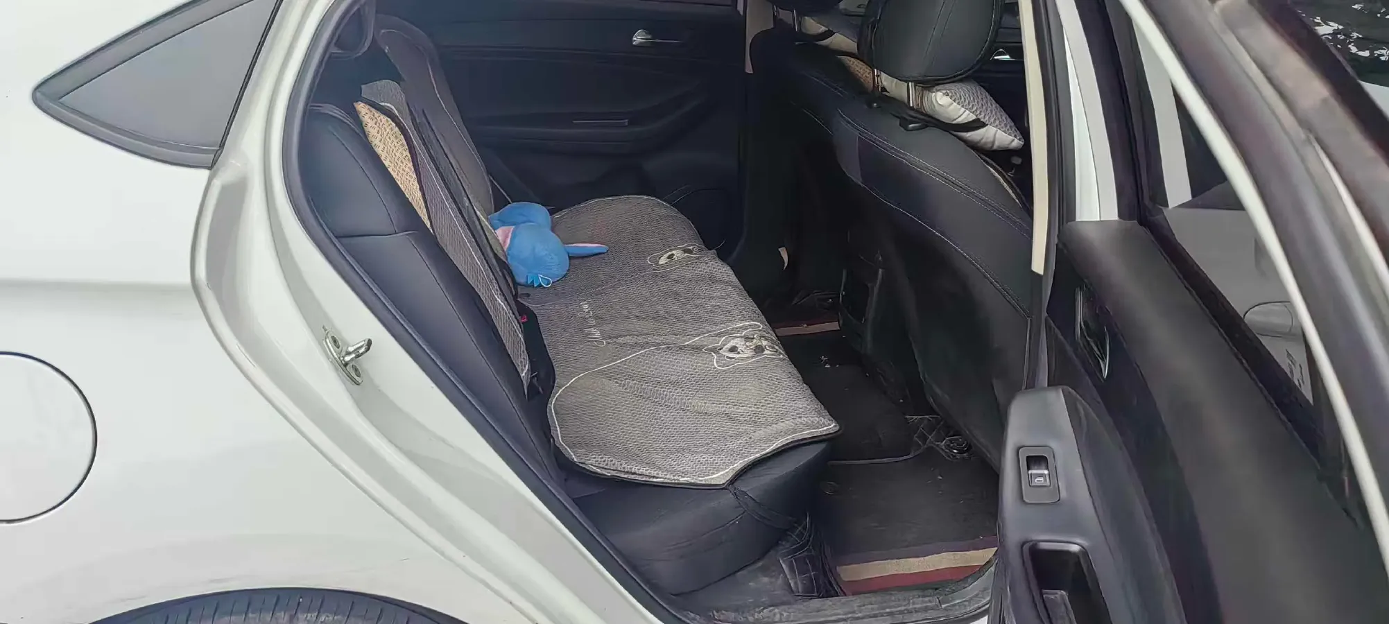 2023 Chery Arrizo 5 1.5L 116HP L4 5MT,autocango,china used car exporter,china ev exporter,chinese used car exporter,chinese used ev exporter