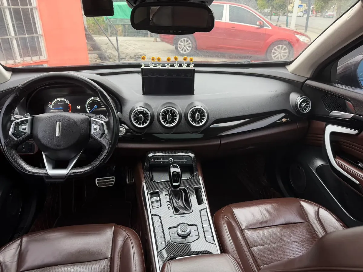 2017 WEY VV7 2.0T 234HP L4 7DCT,autocango,china used car exporter,china ev exporter,chinese used car exporter,chinese used ev exporter