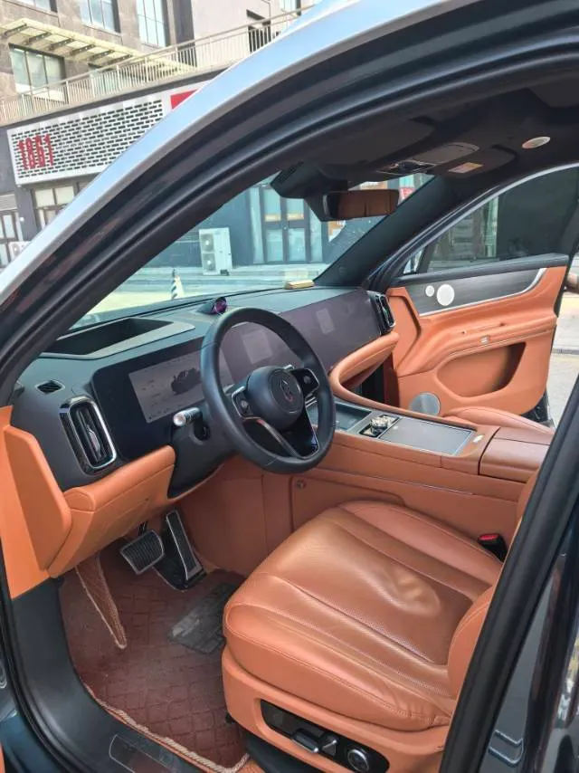 2024 AITO AITO M9 1.5T 152HP L4 REEV 42KWH,autocango,china used car exporter,china ev exporter,chinese used car exporter,chinese used ev exporter