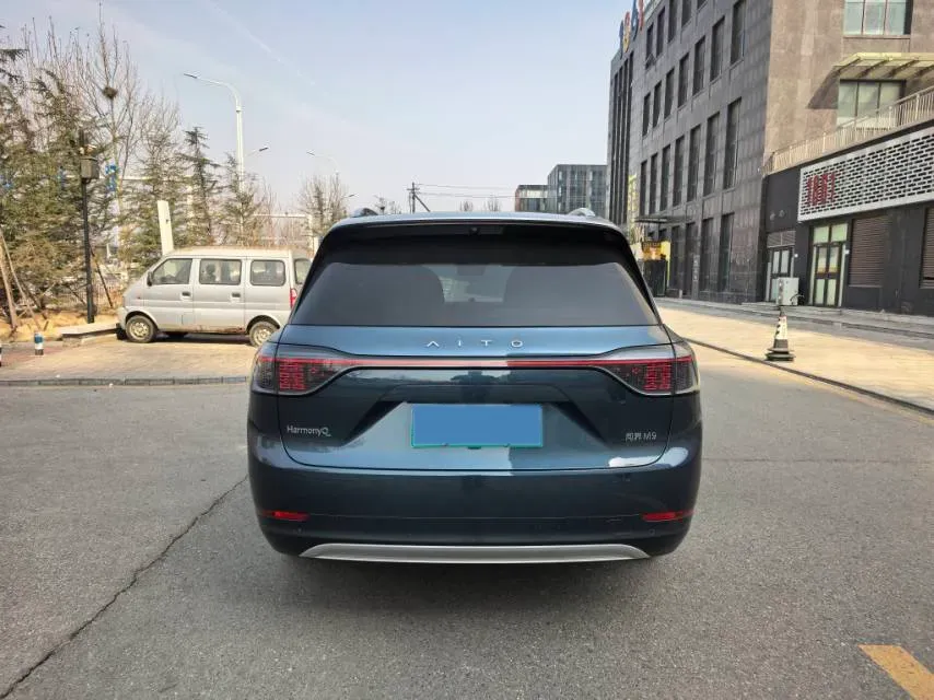 2024 AITO AITO M9 1.5T 152HP L4 REEV 42KWH,autocango,china used car exporter,china ev exporter,chinese used car exporter,chinese used ev exporter
