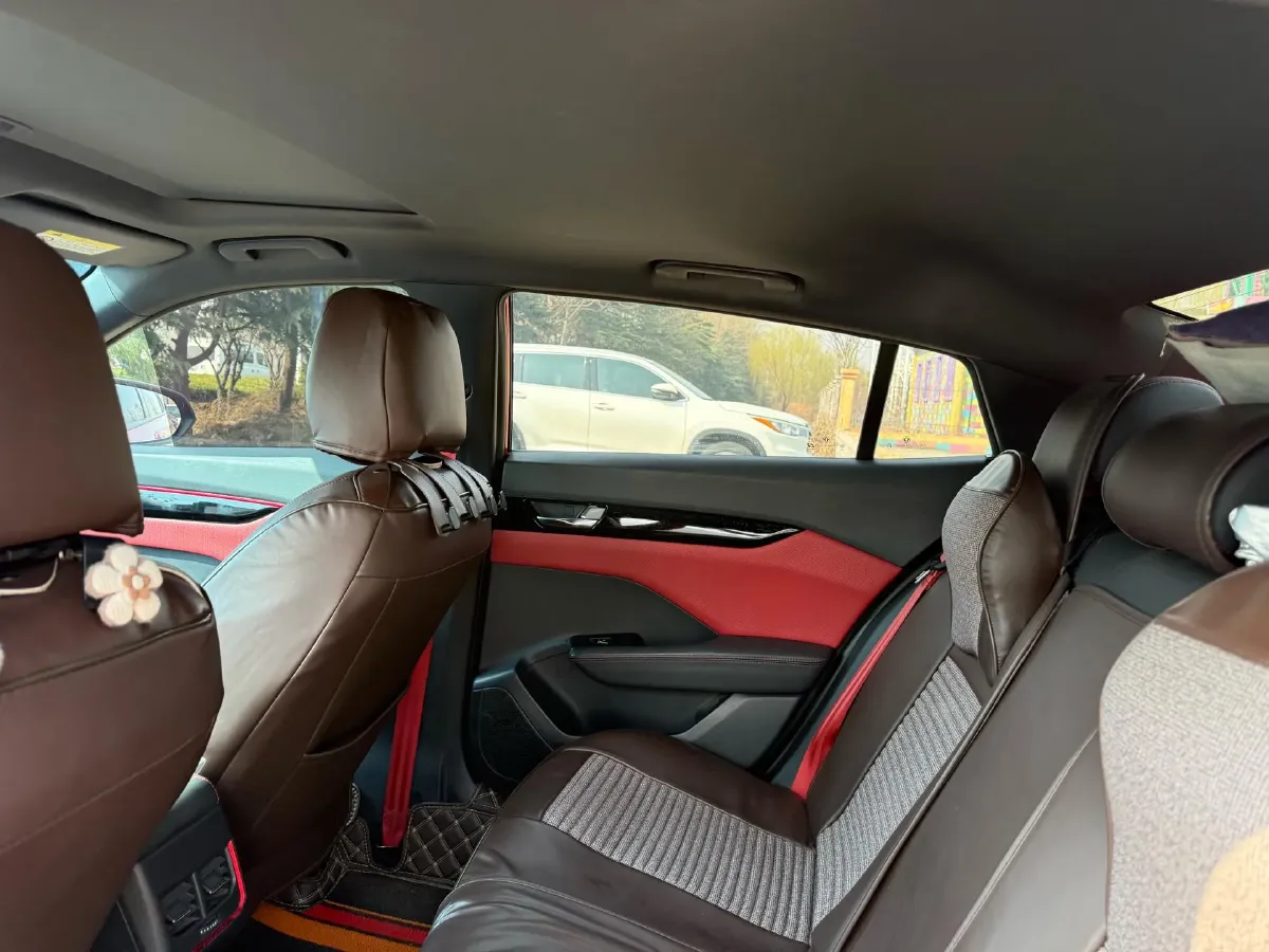 2021 DongFeng Aeolus YiXuan 1.5T 150HP L4 6DCT,autocango,china used car exporter,china ev exporter,chinese used car exporter,chinese used ev exporter