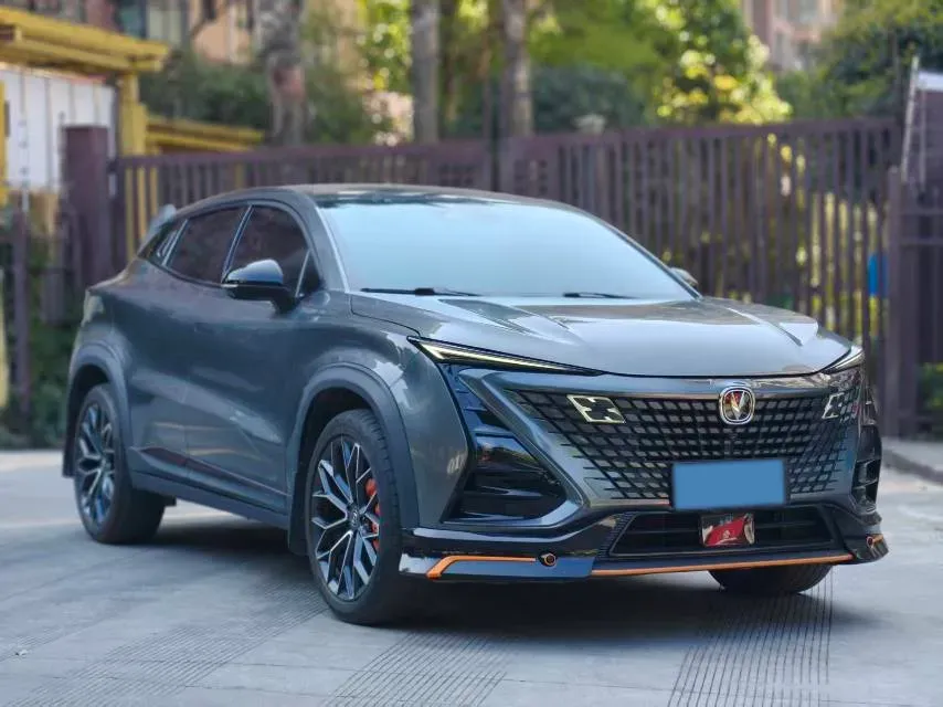 2022 ChangAn UNI-T 1.5T 188HP L4 7DCT,autocango,china used car exporter,china ev exporter,chinese used car exporter,chinese used ev exporter