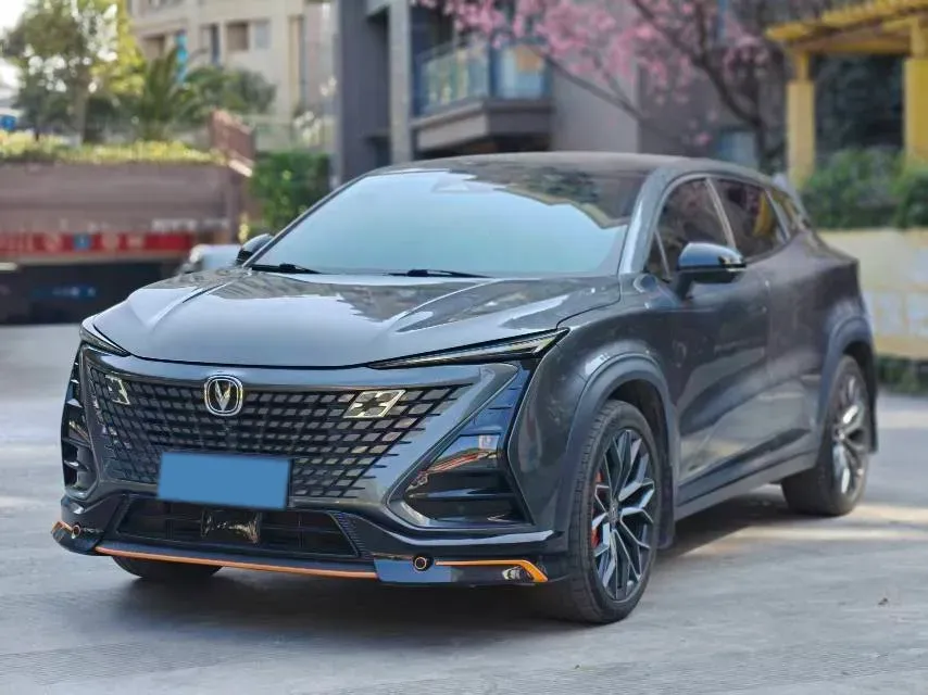 2022 ChangAn UNI-T 1.5T 188HP L4 7DCT,autocango,china used car exporter,china ev exporter,chinese used car exporter,chinese used ev exporter