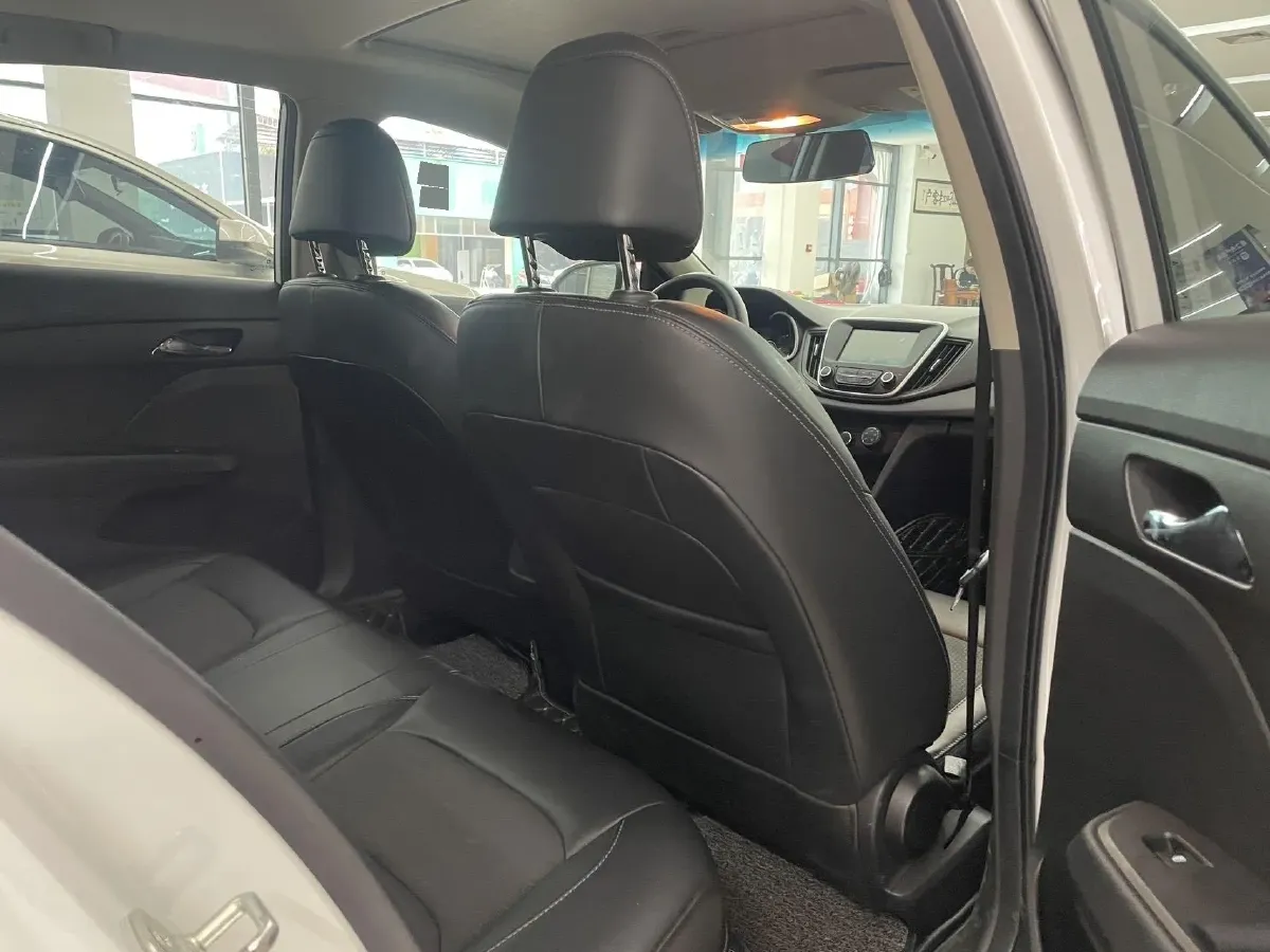 2019 Chevrolet Cavalier 1.5L 113HP L4 6AT,autocango,china used car exporter,china ev exporter,chinese used car exporter,chinese used ev exporter