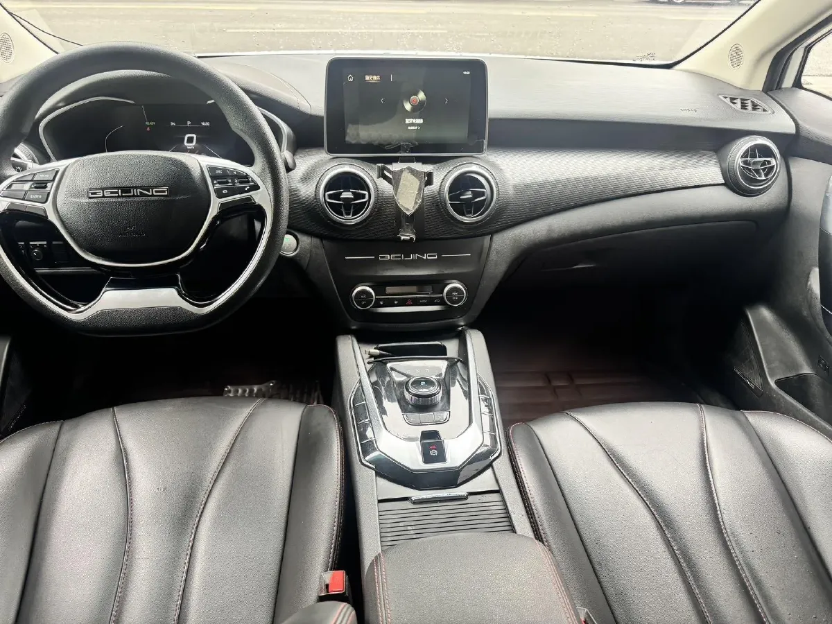 2022 Bestune B70 2.0T 224HP L4 6AT,autocango,china used car exporter,china ev exporter,chinese used car exporter,chinese used ev exporter