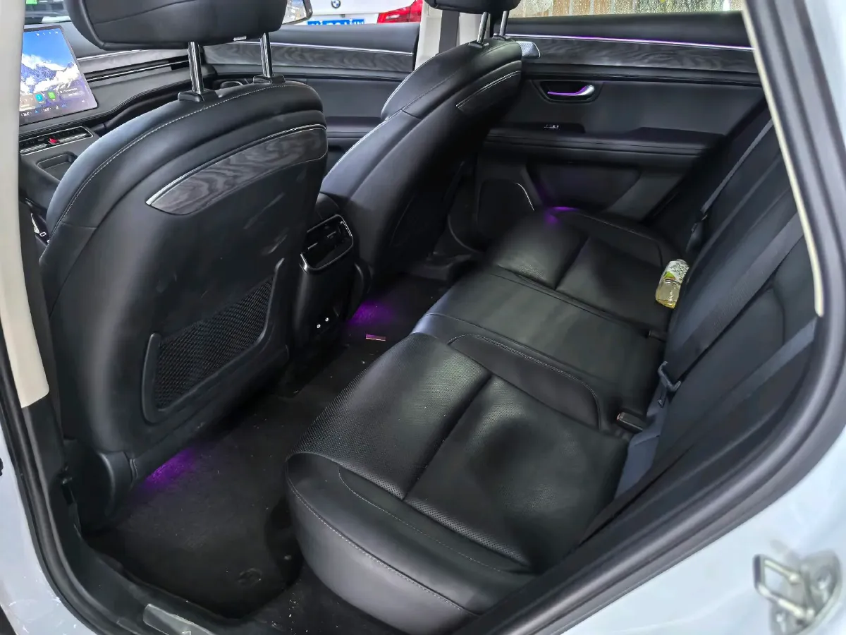 2022 AITO AITO M5 Range Extended 125HP REEV 40KWH,autocango,china used car exporter,china ev exporter,chinese used car exporter,chinese used ev exporter