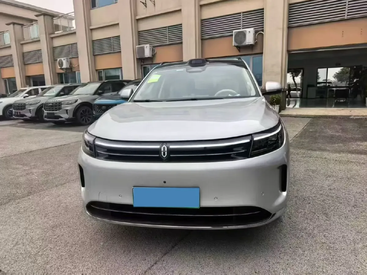2024 AITO AITO M7 1.5T 152HP L4 REEV 42KWH,autocango,china used car exporter,china ev exporter,chinese used car exporter,chinese used ev exporter