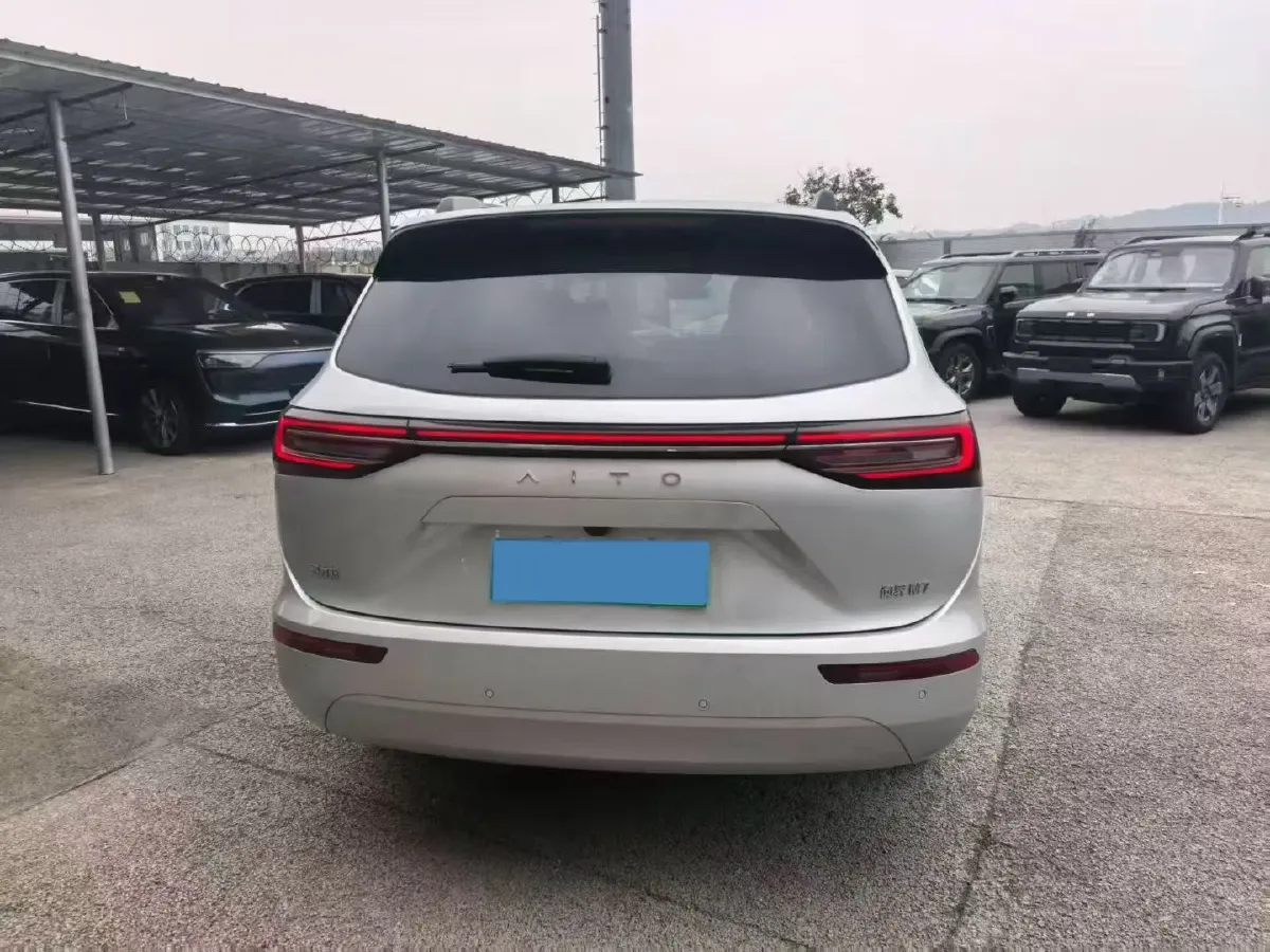 2024 AITO AITO M7 1.5T 152HP L4 REEV 42KWH,autocango,china used car exporter,china ev exporter,chinese used car exporter,chinese used ev exporter