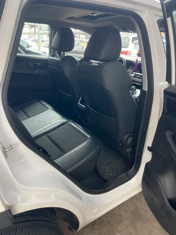 2021 Chery Tiggo 5x 1.5L 116HP L4 CVT,autocango,china used car exporter,china ev exporter,chinese used car exporter,chinese used ev exporter