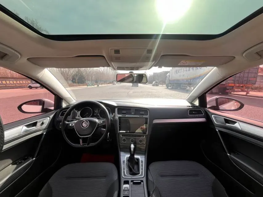 2018 Volkswagen Golf 1.4T 131HP L4 7DCT,autocango,china used car exporter,china ev exporter,chinese used car exporter,chinese used ev exporter