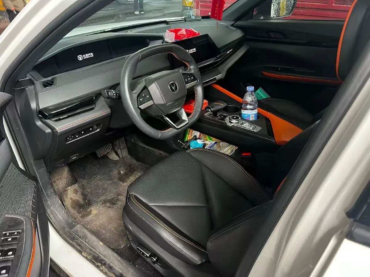 2023 ChangAn UNI-V iDD 1.5T 170HP L4 6TCT PHEV 18.4KWH,autocango,china used car exporter,china ev exporter,chinese used car exporter,chinese used ev exporter