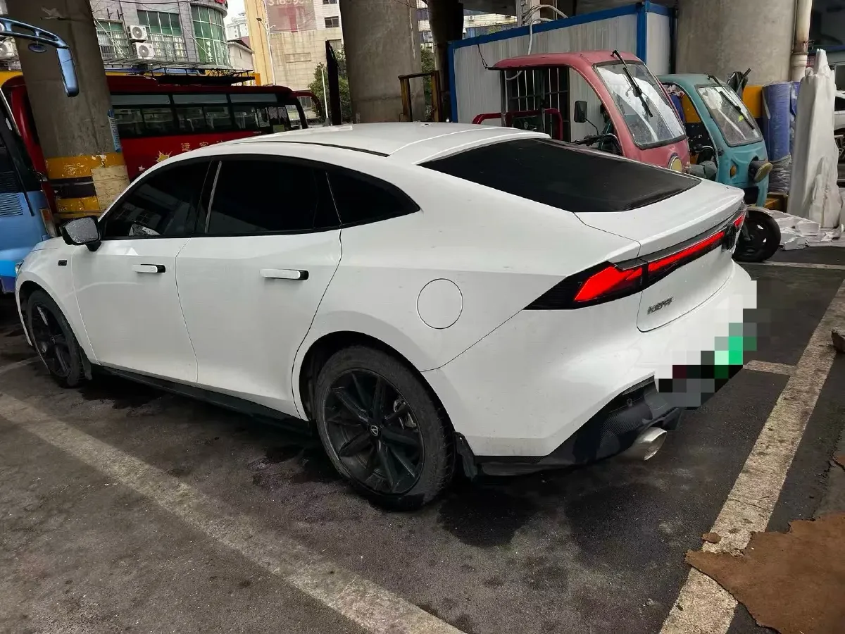 2023 ChangAn UNI-V iDD 1.5T 170HP L4 6TCT PHEV 18.4KWH,autocango,china used car exporter,china ev exporter,chinese used car exporter,chinese used ev exporter