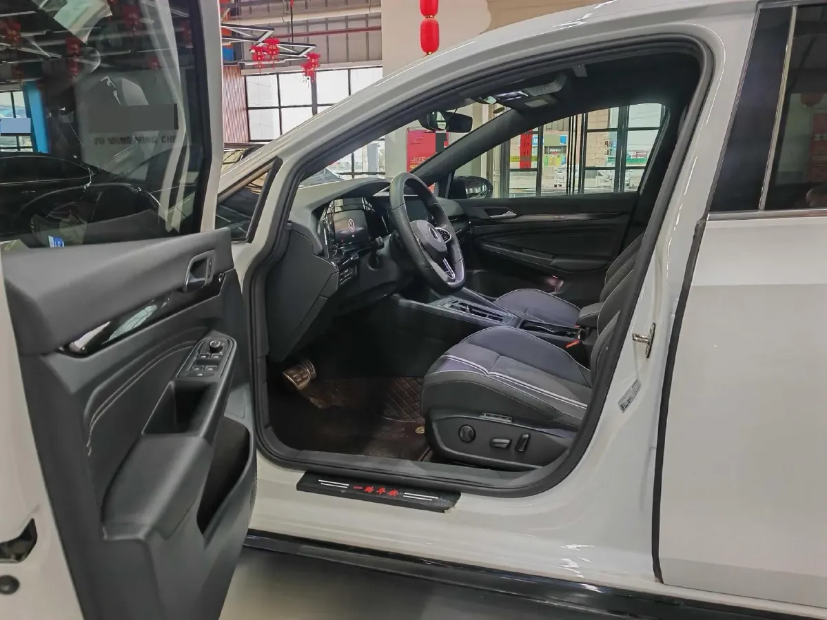 2023 Volkswagen Golf 1.4T 150HP L4 7DCT,autocango,china used car exporter,china ev exporter,chinese used car exporter,chinese used ev exporter