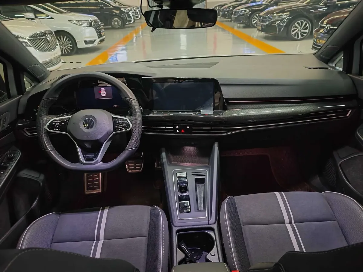 2023 Volkswagen Golf 1.4T 150HP L4 7DCT,autocango,china used car exporter,china ev exporter,chinese used car exporter,chinese used ev exporter