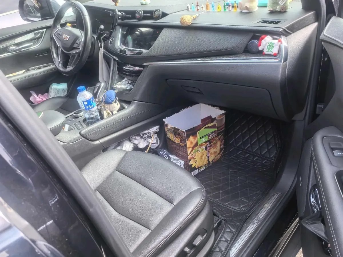 2021 Cadillac XT5 2.0T 237HP L4 9AT,autocango,china used car exporter,china ev exporter,chinese used car exporter,chinese used ev exporter