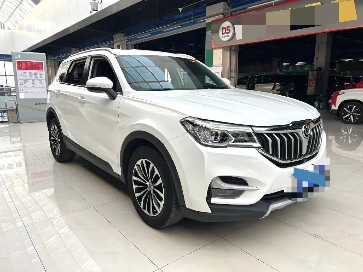 2018 Brilliance Auto V6 1.5T 150HP L4 7DCT,autocango,china used car exporter,china ev exporter,chinese used car exporter,chinese used ev exporter
