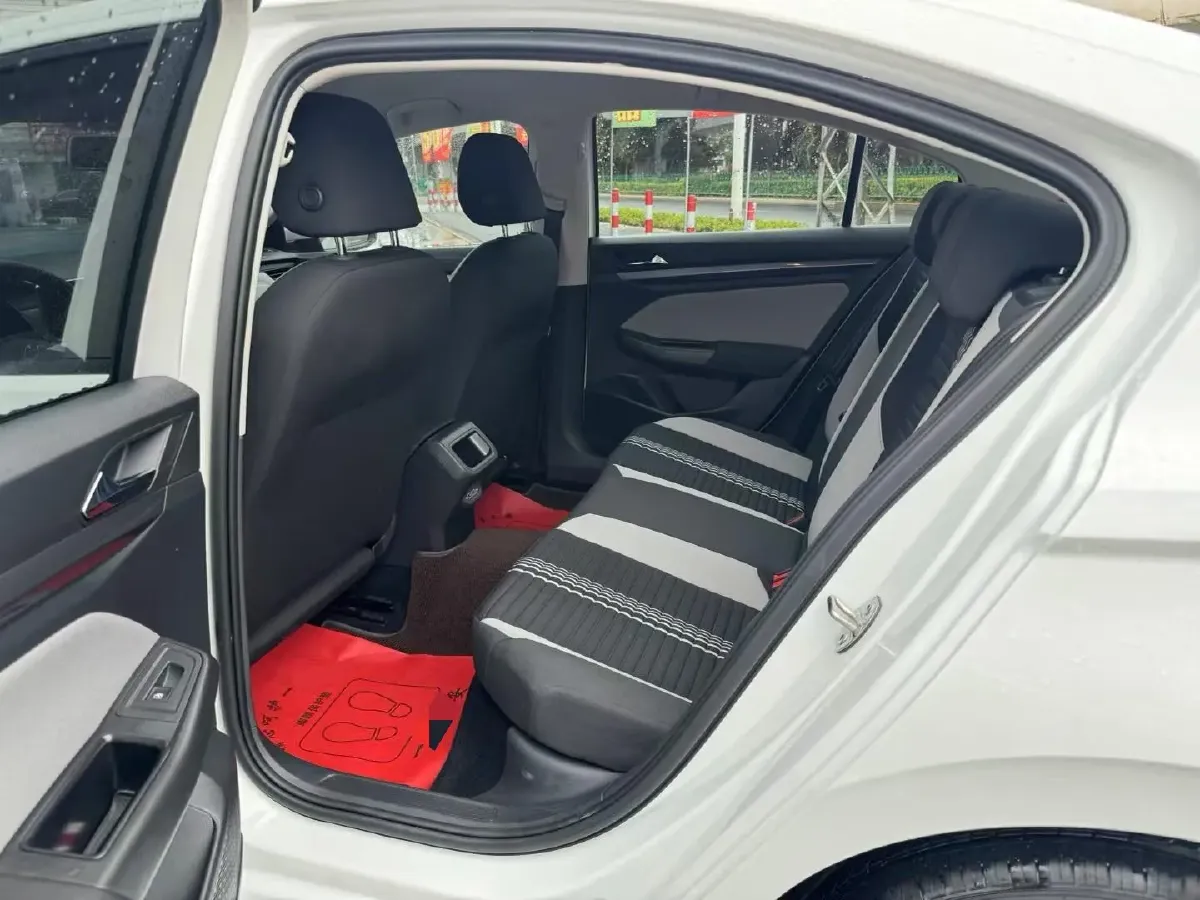 2024 Volkswagen Bora 1.2T 116HP L4 7DCT,autocango,china used car exporter,china ev exporter,chinese used car exporter,chinese used ev exporter