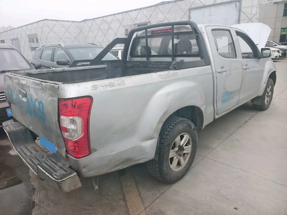 2018 Isuzu RE-MAX Jim 2.8T 116HP L4 5MT,autocango,china used car exporter,china ev exporter,chinese used car exporter,chinese used ev exporter