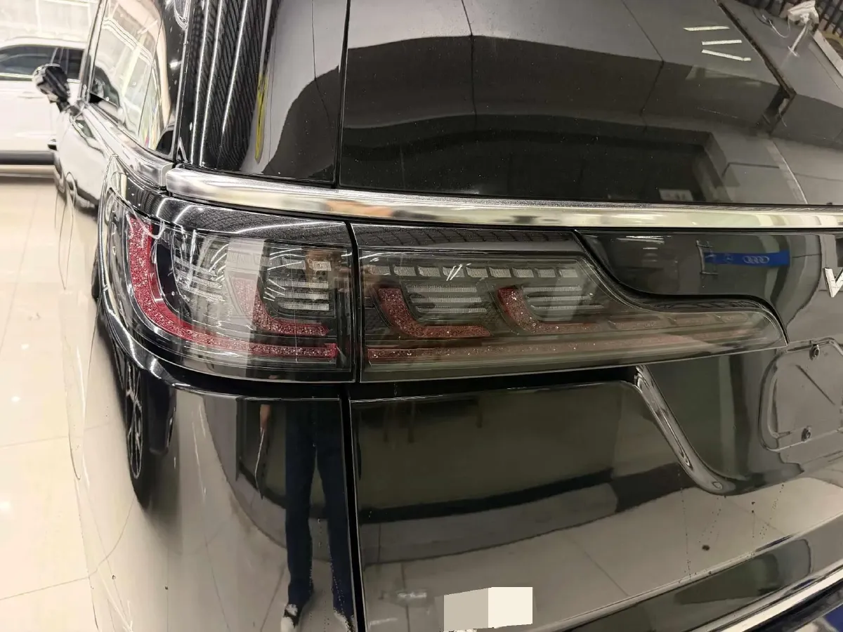 2022 Voyah Dream 1.5T 136HP L4 PHEV 25.57KWH,autocango,china used car exporter,china ev exporter,chinese used car exporter,chinese used ev exporter