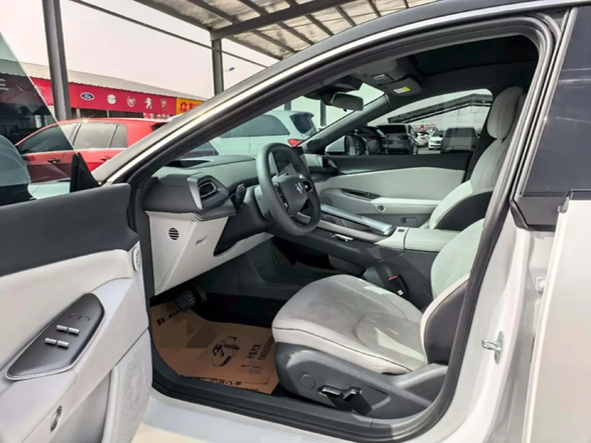 2025 ARCFOX αS5 BEV,autocango,china used car exporter,china ev exporter,chinese used car exporter,chinese used ev exporter