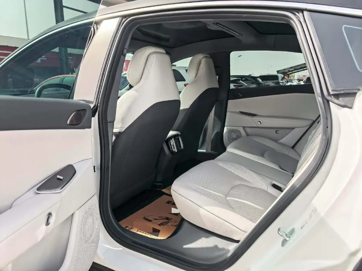 2025 ARCFOX αS5 BEV,autocango,china used car exporter,china ev exporter,chinese used car exporter,chinese used ev exporter