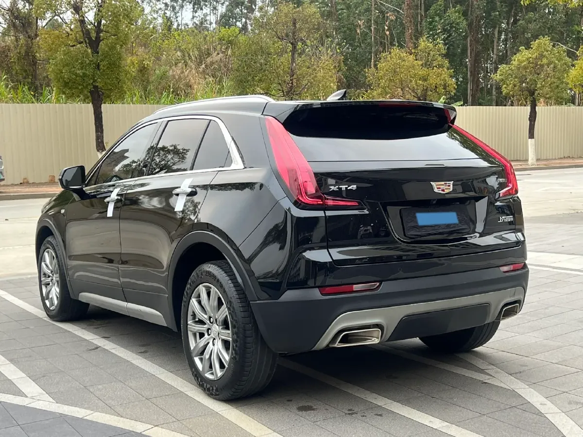 2020 Cadillac XT4 2.0T 241HP L4 9AT,autocango,china used car exporter,china ev exporter,chinese used car exporter,chinese used ev exporter