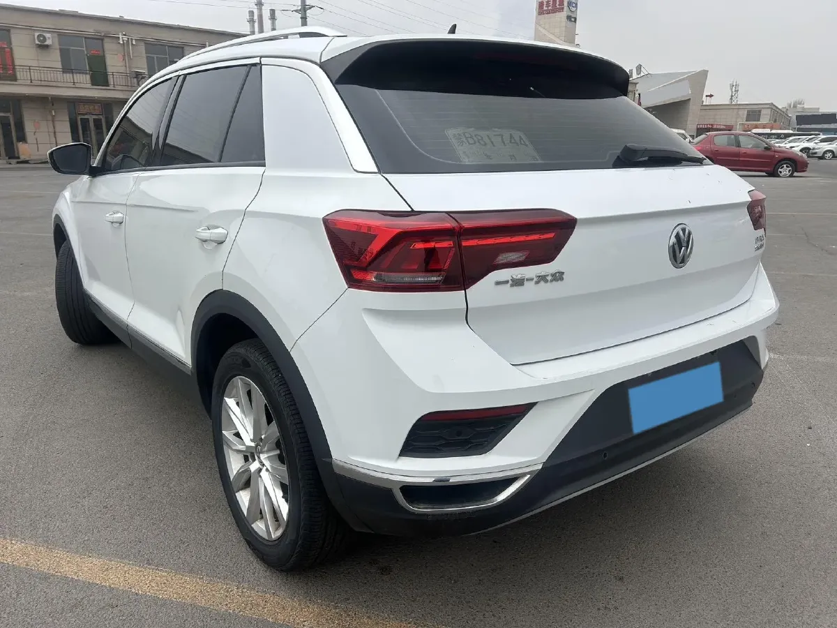 2019 Volkswagen T-Roc 1.4T 131HP L4 7DCT,autocango,china used car exporter,china ev exporter,chinese used car exporter,chinese used ev exporter