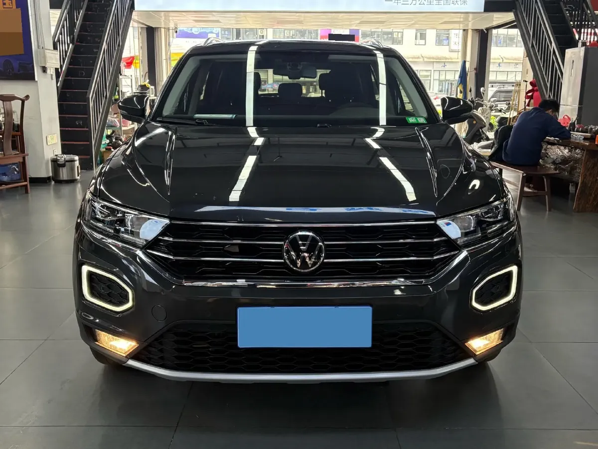 2022 Volkswagen T-Roc 1.4T 150HP L4 7DCT,autocango,china used car exporter,china ev exporter,chinese used car exporter,chinese used ev exporter