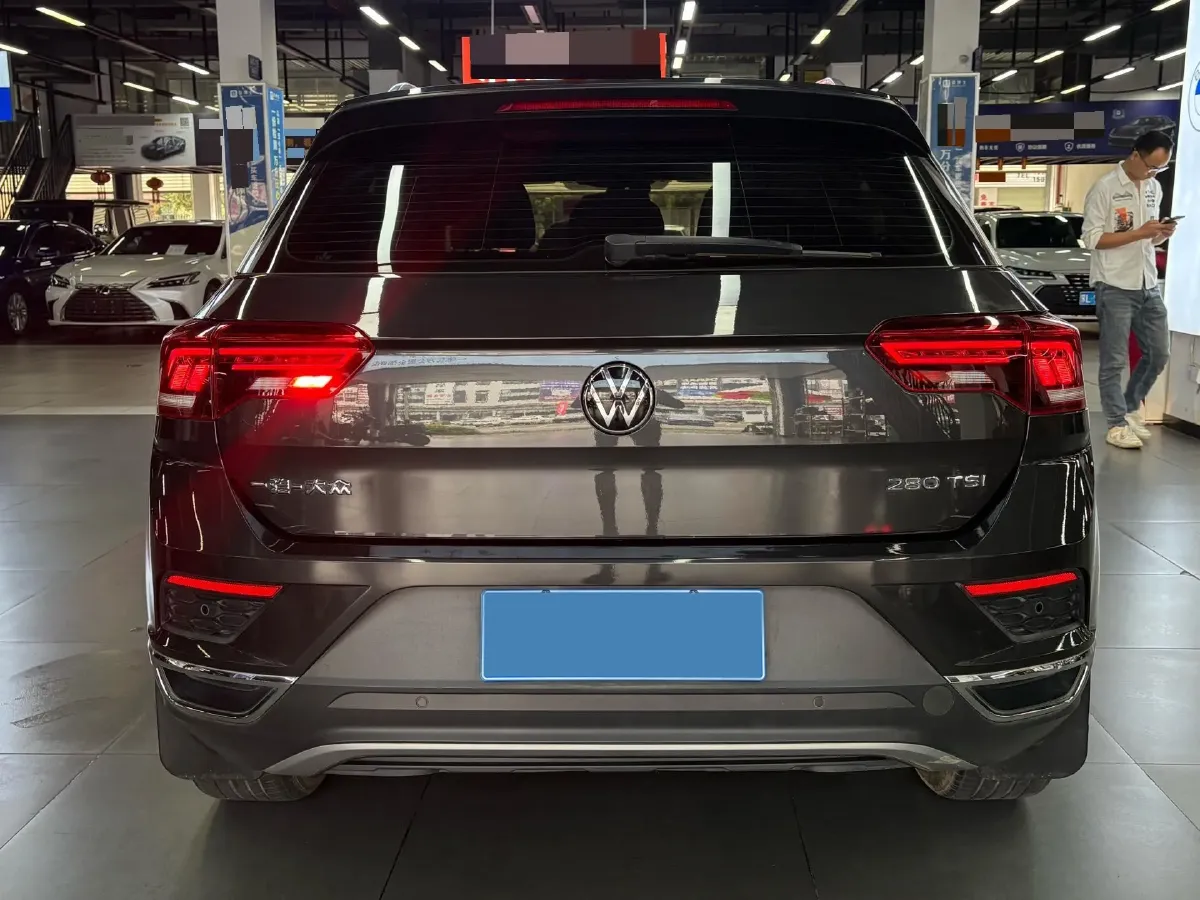 2022 Volkswagen T-Roc 1.4T 150HP L4 7DCT,autocango,china used car exporter,china ev exporter,chinese used car exporter,chinese used ev exporter