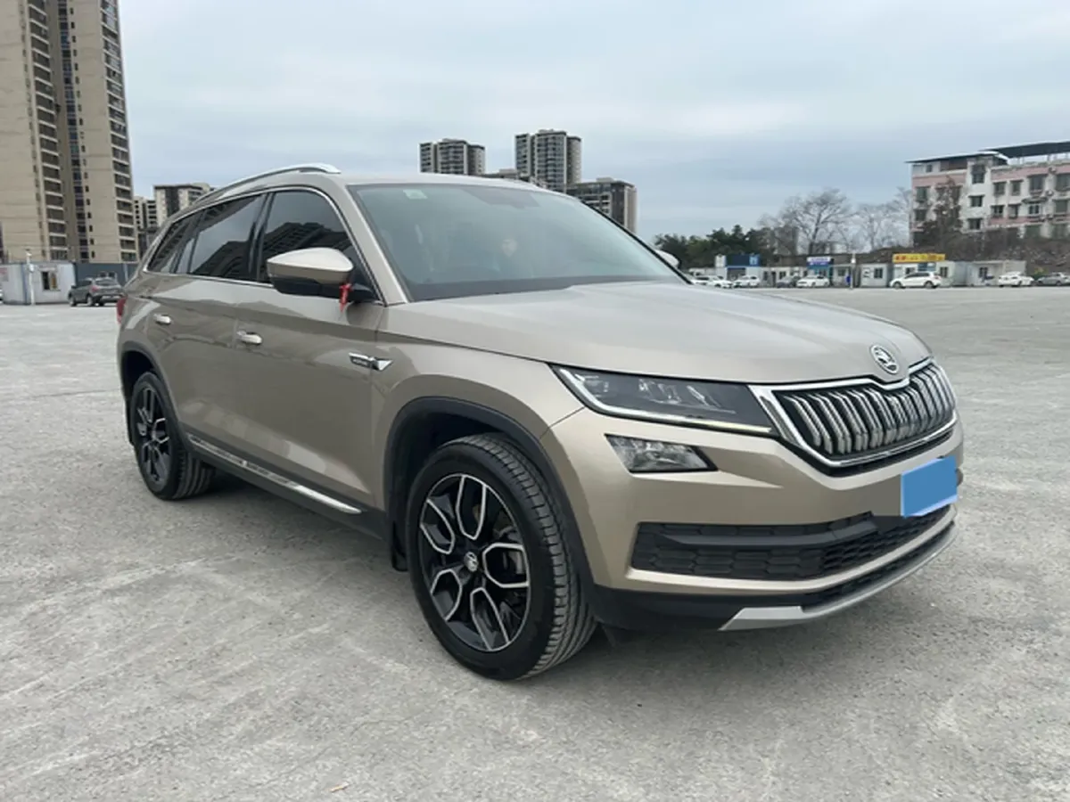 2018 Skoda Kodiak 2.0T 186HP L4 7DCT,autocango,china used car exporter,china ev exporter,chinese used car exporter,chinese used ev exporter