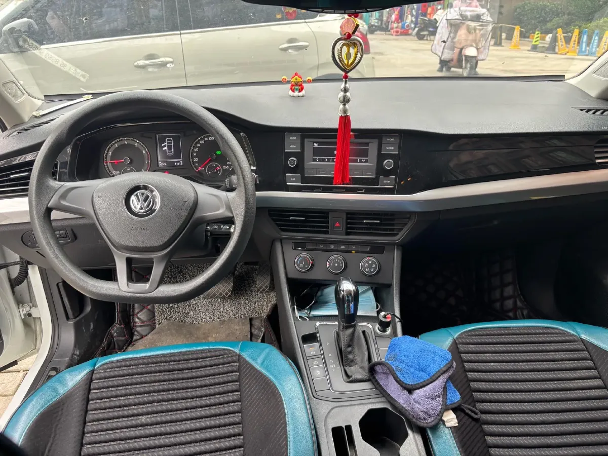 2019 Bestune T77 1.2T 143HP L4 7DCT,autocango,china used car exporter,china ev exporter,chinese used car exporter,chinese used ev exporter