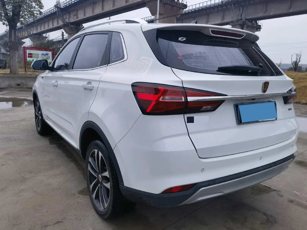 2020 Roewe RX3 1.6L 125HP L4 5MT,autocango,china used car exporter,china ev exporter,chinese used car exporter,chinese used ev exporter