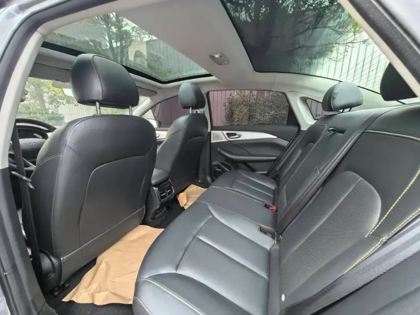 2022 Roewe RX5 eMAX 1.5T 169HP L4 AMT PHEV 16.6KWH,autocango,china used car exporter,china ev exporter,chinese used car exporter,chinese used ev exporter