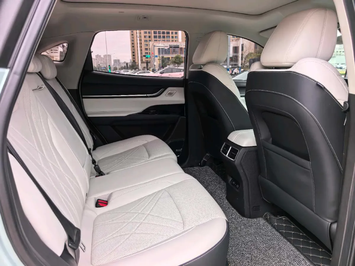 2024 Chery EV eQ7 BEV 65.52KWH,autocango,china used car exporter,china ev exporter,chinese used car exporter,chinese used ev exporter