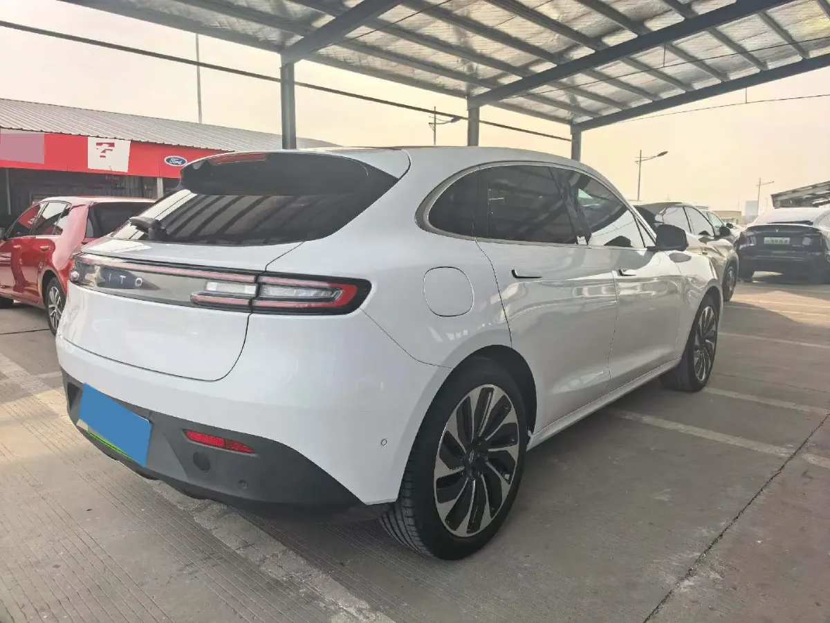 2022 Isuzu Mu-X 2.0T 220HP L4 8AT,autocango,china used car exporter,china ev exporter,chinese used car exporter,chinese used ev exporter