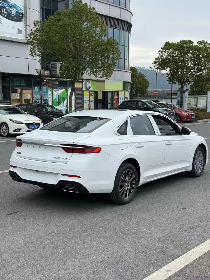 2026 Geely Preface 1.5T 181HP L4 7DCT,autocango,china used car exporter,china ev exporter,chinese used car exporter,chinese used ev exporter