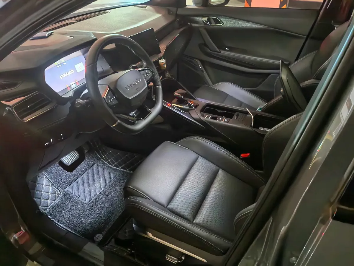 2023 LYNK&CO 06 1.5T 181HP L4 7DCT,autocango,china used car exporter,china ev exporter,chinese used car exporter,chinese used ev exporter