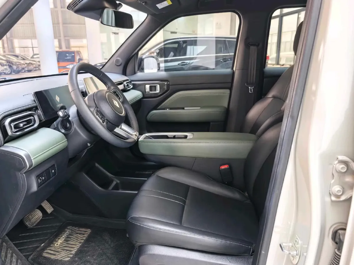 2025 BaoJun YepPlus BEV 41.9KWH,autocango,china used car exporter,china ev exporter,chinese used car exporter,chinese used ev exporter