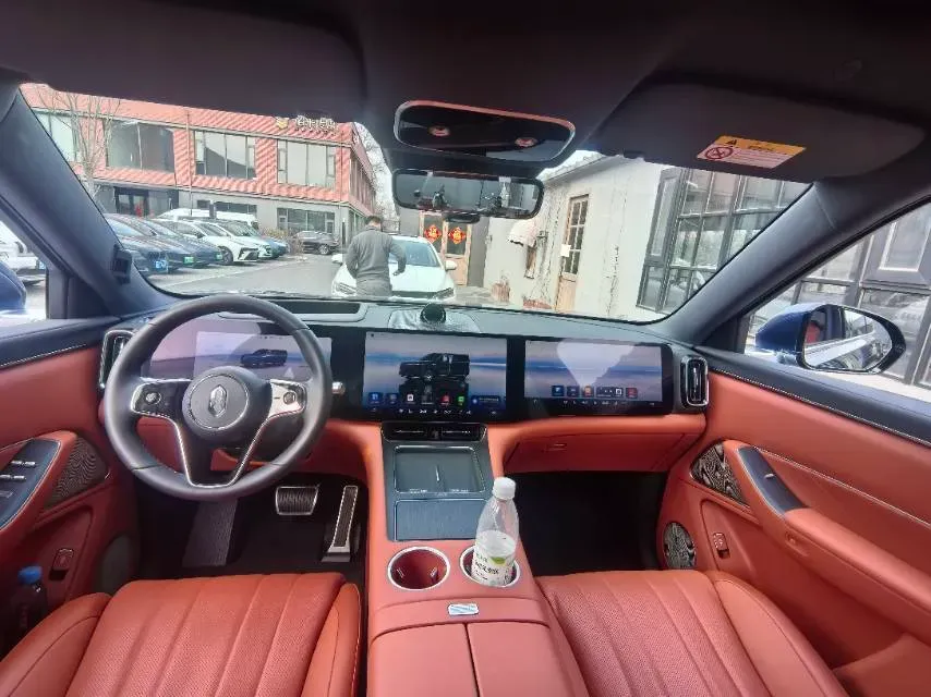 2025 AITO AITO M8 REEV 160HP REEV 53.4KWH,autocango,china used car exporter,china ev exporter,chinese used car exporter,chinese used ev exporter