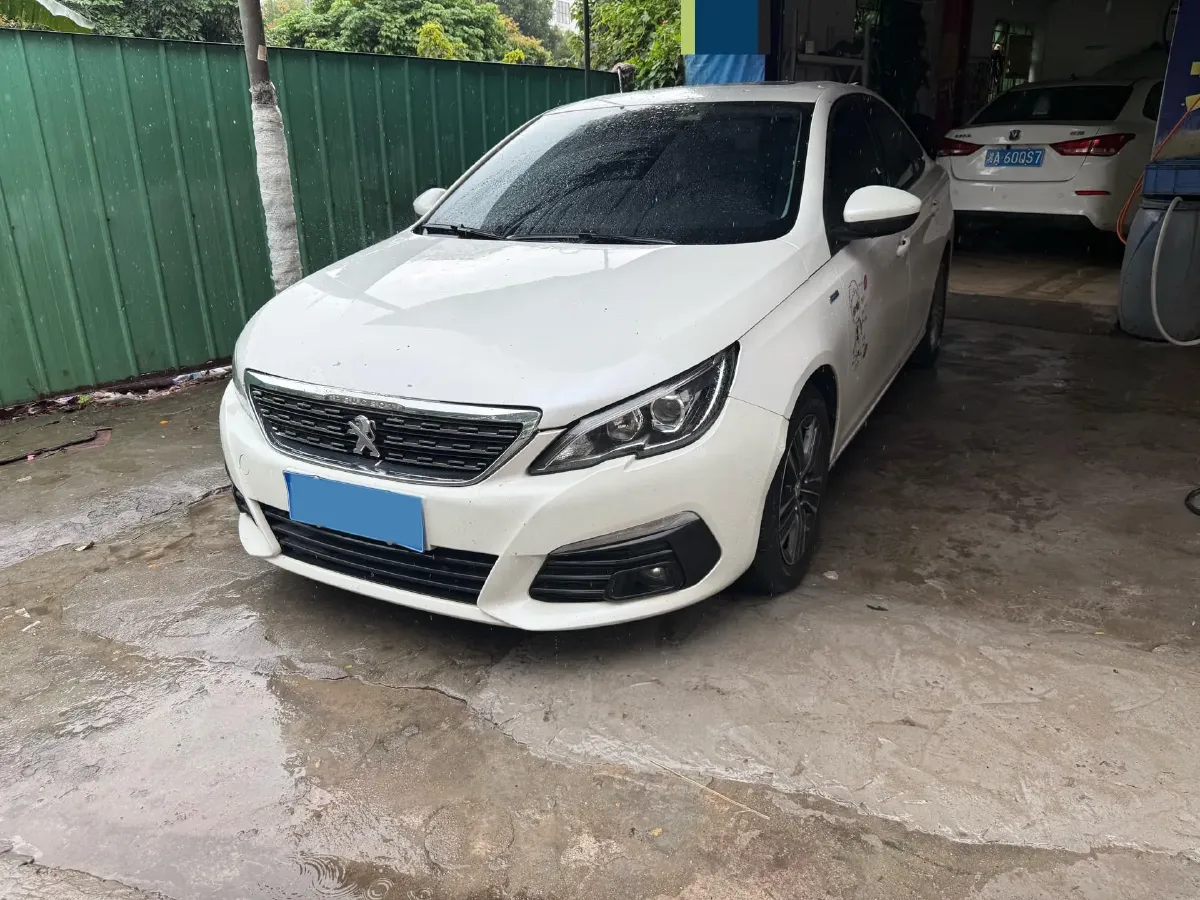 2018 Peugeot 308 1.2T 136HP L3 6AT,autocango,china used car exporter,china ev exporter,chinese used car exporter,chinese used ev exporter