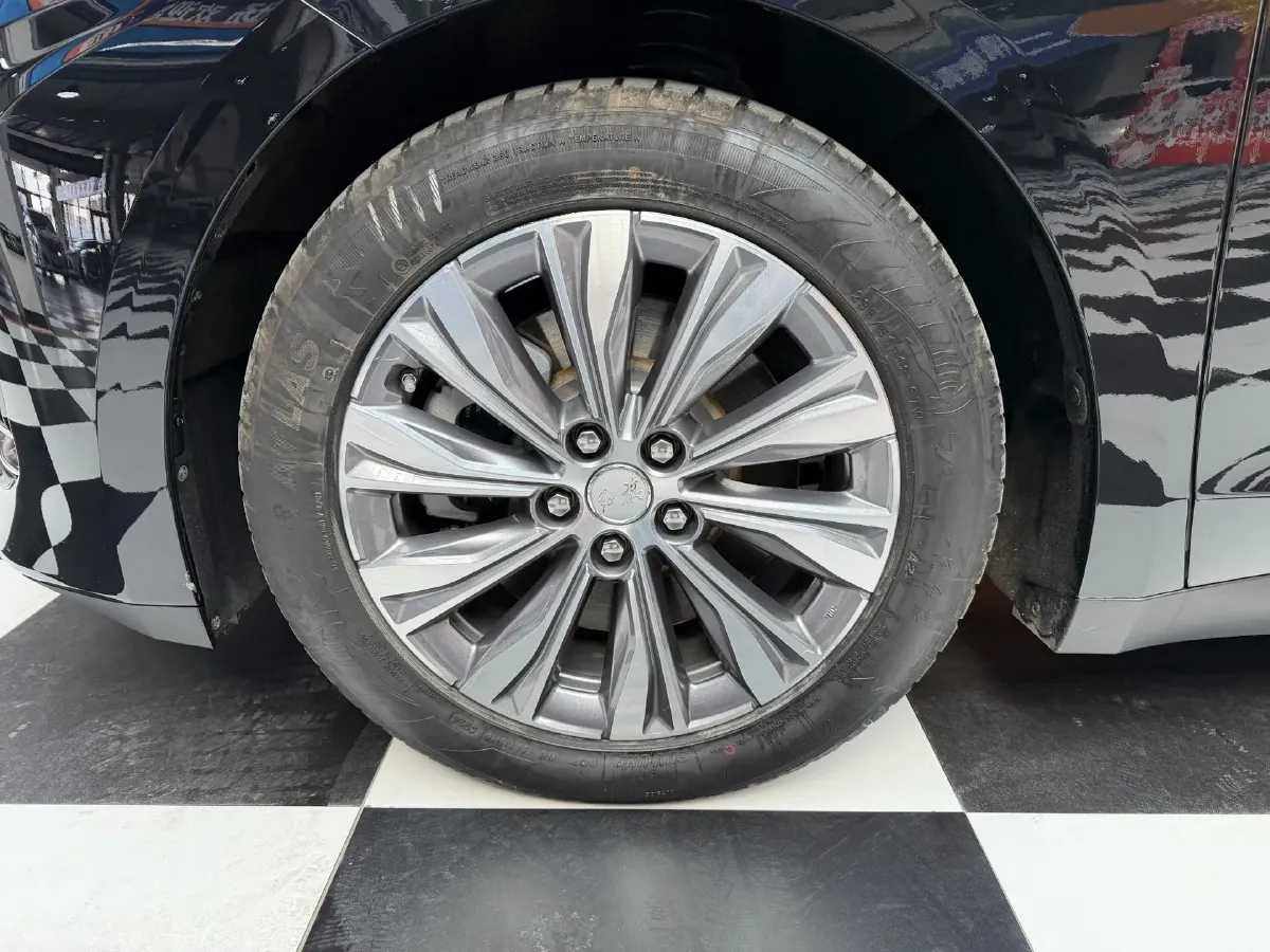 2024 HongQi E-QM5 BEV 72KWH,autocango,china used car exporter,china ev exporter,chinese used car exporter,chinese used ev exporter